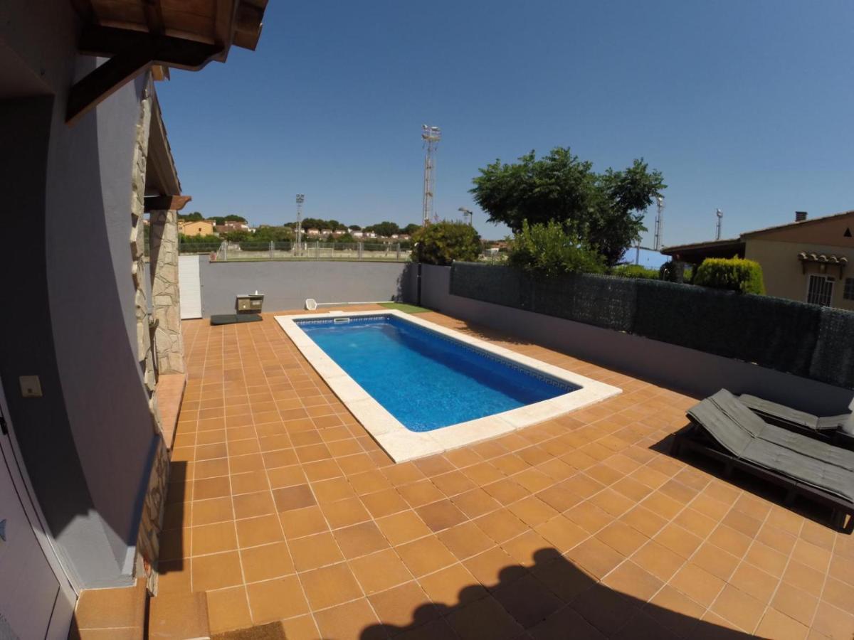 הוילה L' Escala Casa En L Escala Con Piscina Y Wifi Free מראה חיצוני תמונה