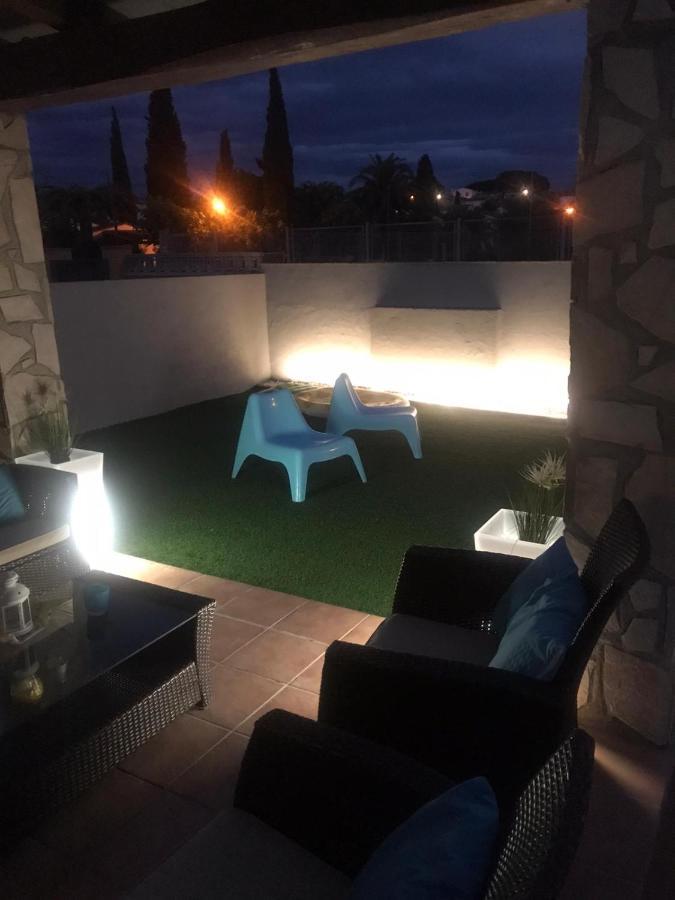 הוילה L' Escala Casa En L Escala Con Piscina Y Wifi Free מראה חיצוני תמונה